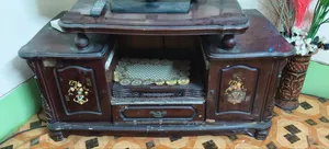 Wooden TV Cabinet/Stand