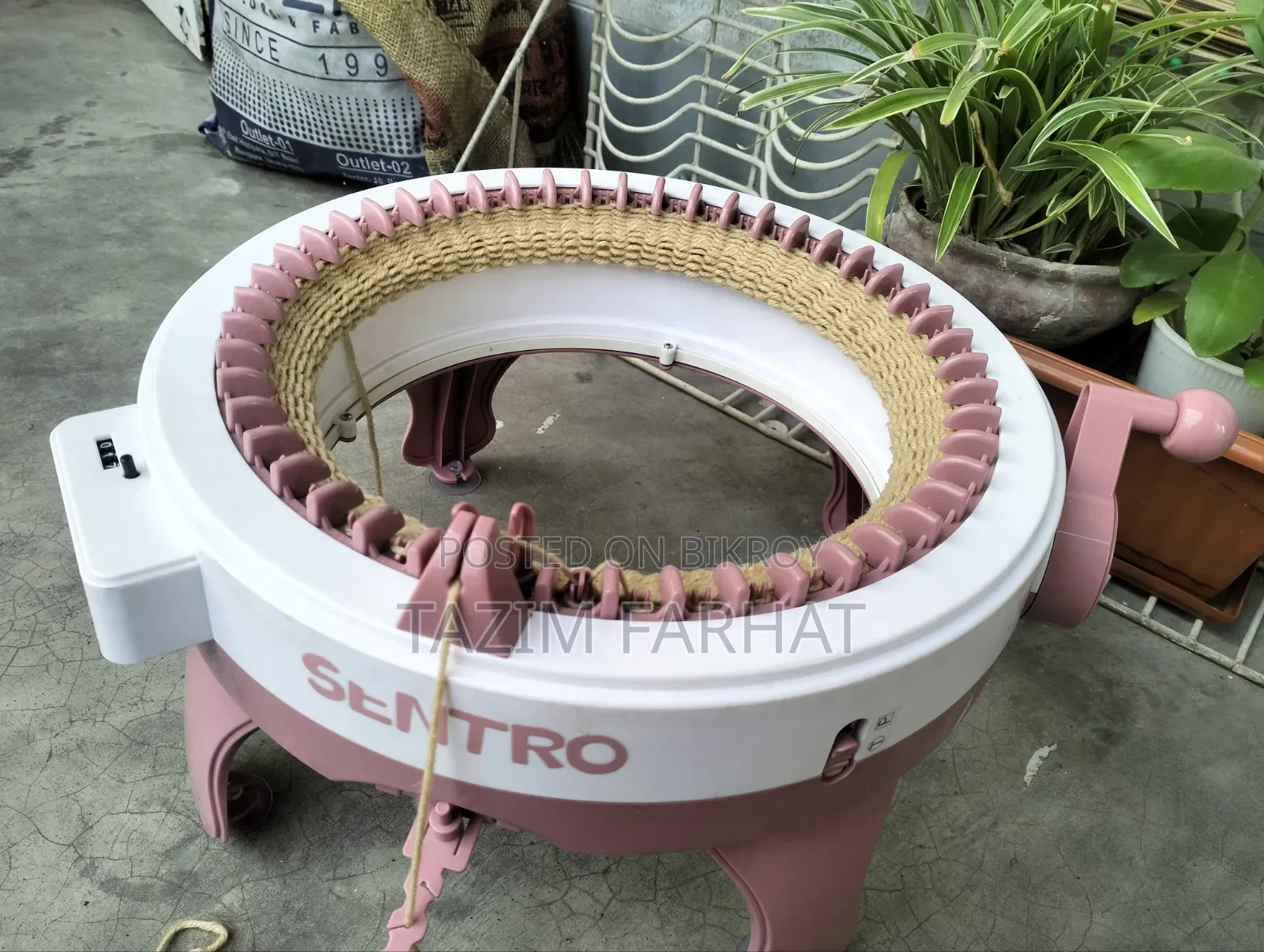 Sentro Knitting Machine
