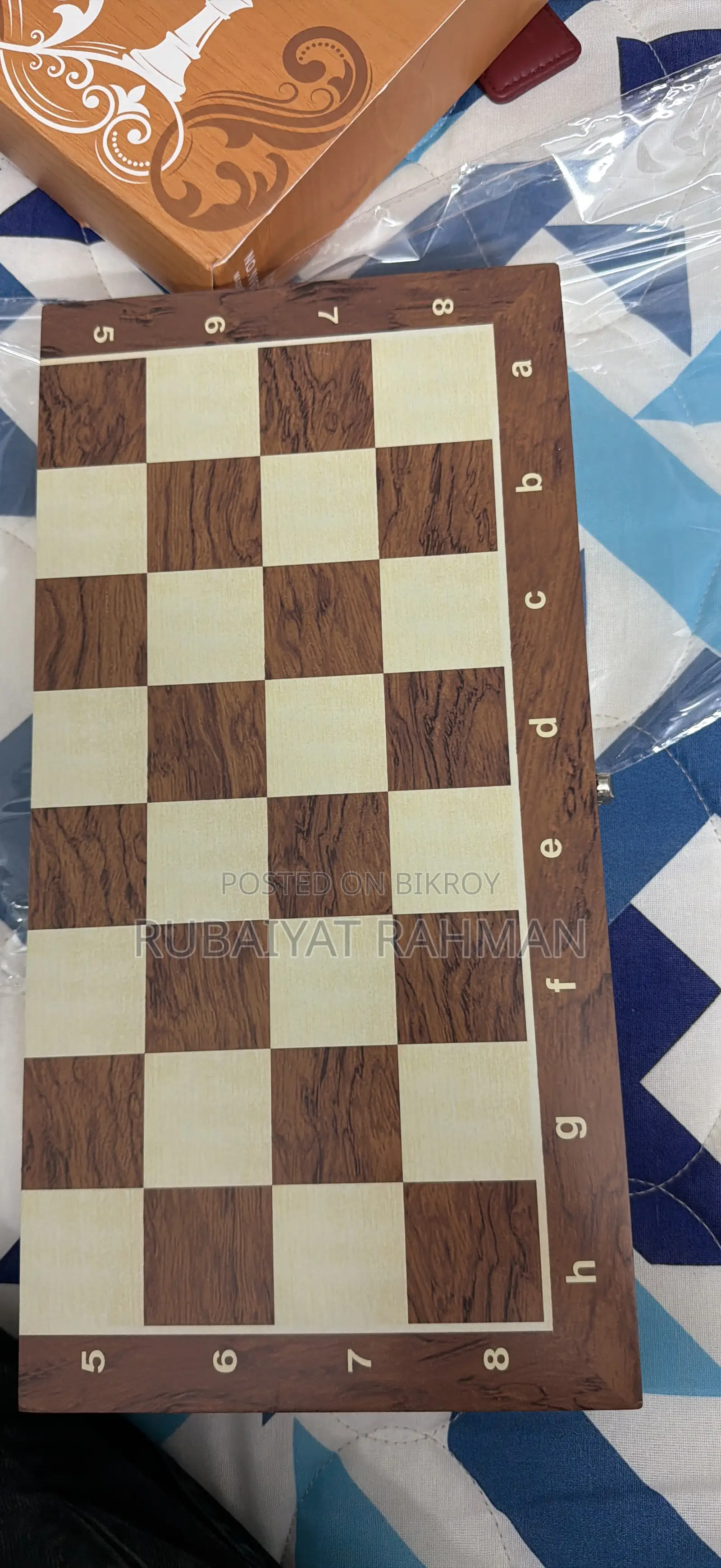 Chess Set- Magnetic Foldable Solid Wood Chess Board - 34x34 Cm