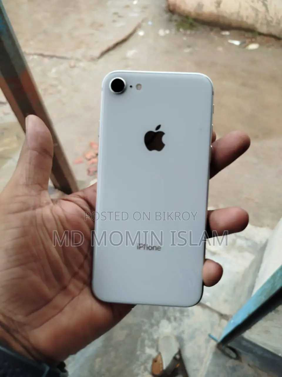 Apple iPhone 8 64 GB White