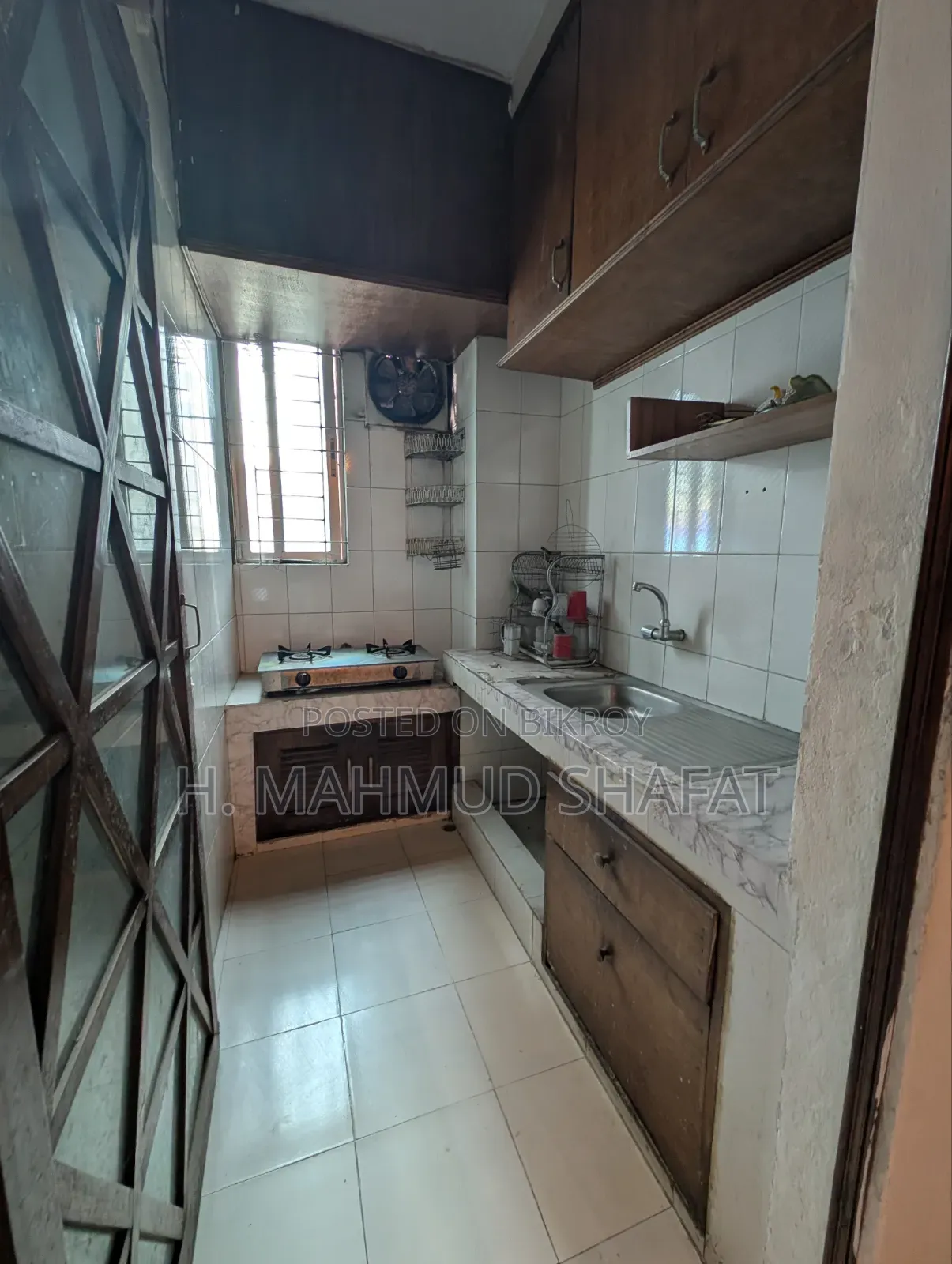 3bdrm Apartment in Fashertek Panir Pump, Dhaka for Rent