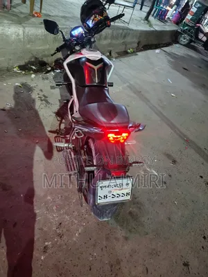 Hero Thriller 160R 4V 2024 White