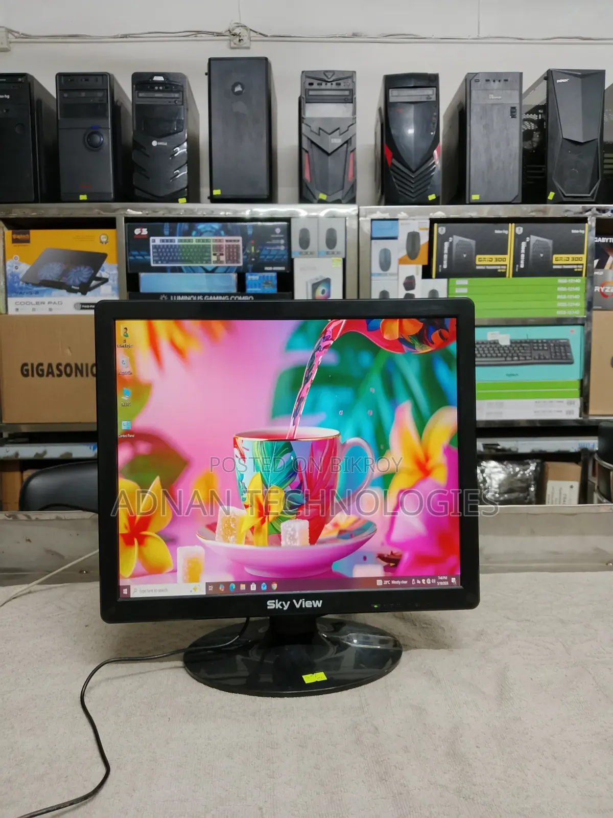 Sky View 17′′ Square HD LED Monitor | Budget-Friendly & Reliable