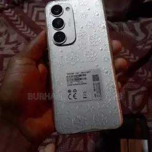 Tecno Spark 40 Pro 256 GB Silver