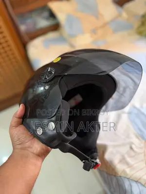 স্টাডস ব্ল্যাক হেলমেট