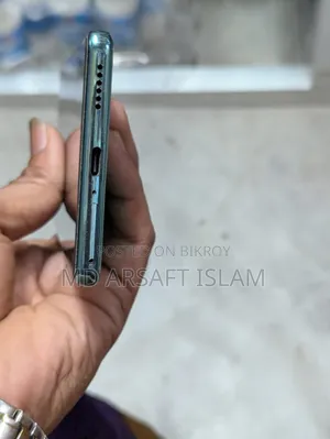 New Tecno Camon 40 256 GB Green