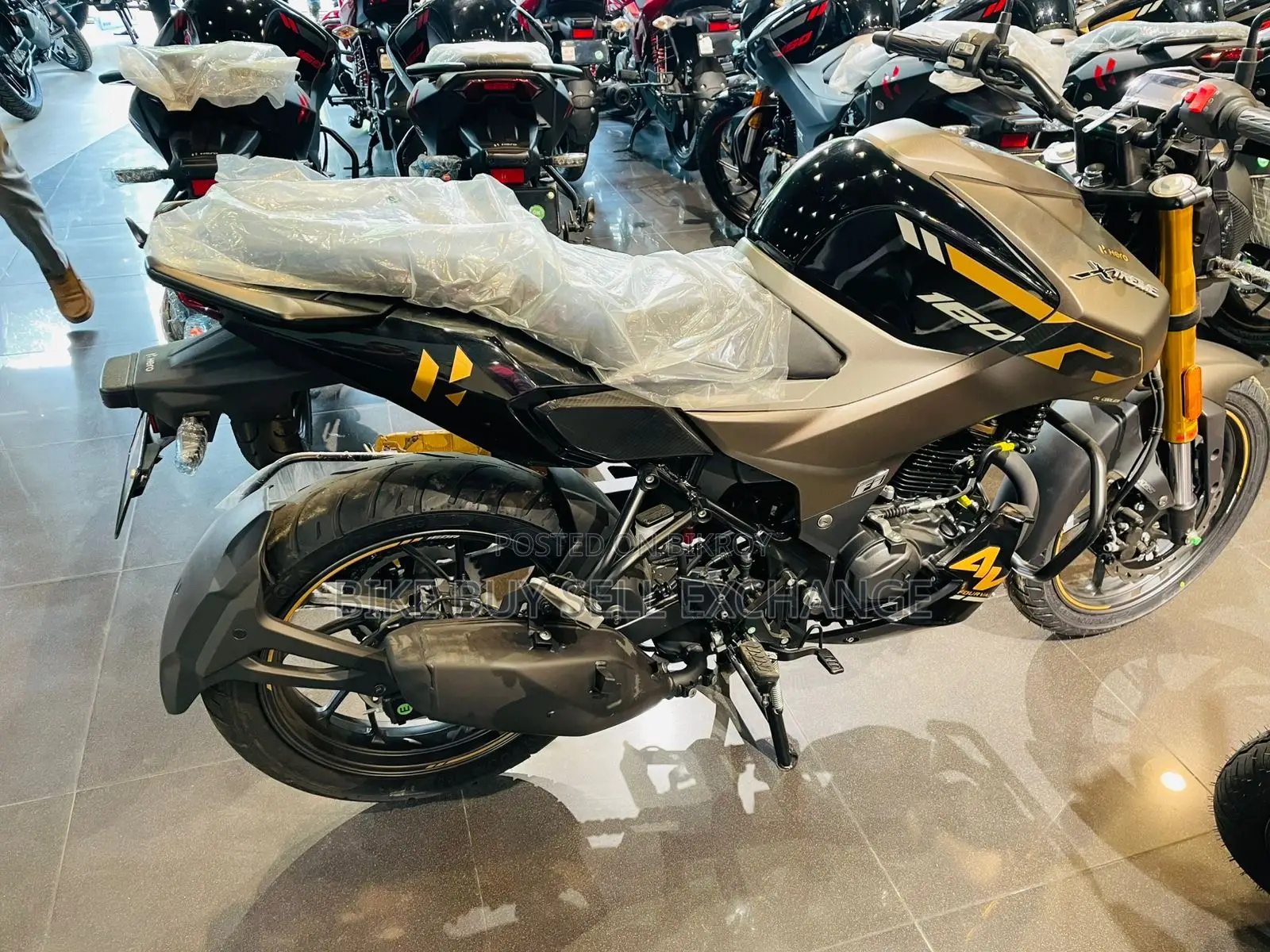 New Hero Xtreme 160R 4V 2026 Black