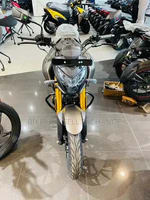 New Hero Xtreme 160R 4V 2026 Black