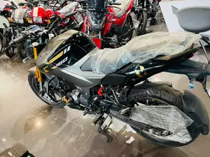 New Hero Xtreme 160R 4V 2026 Black