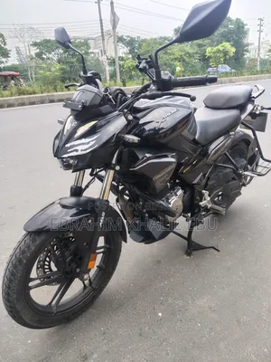 Hero Xtreme 125R 2025 কালো