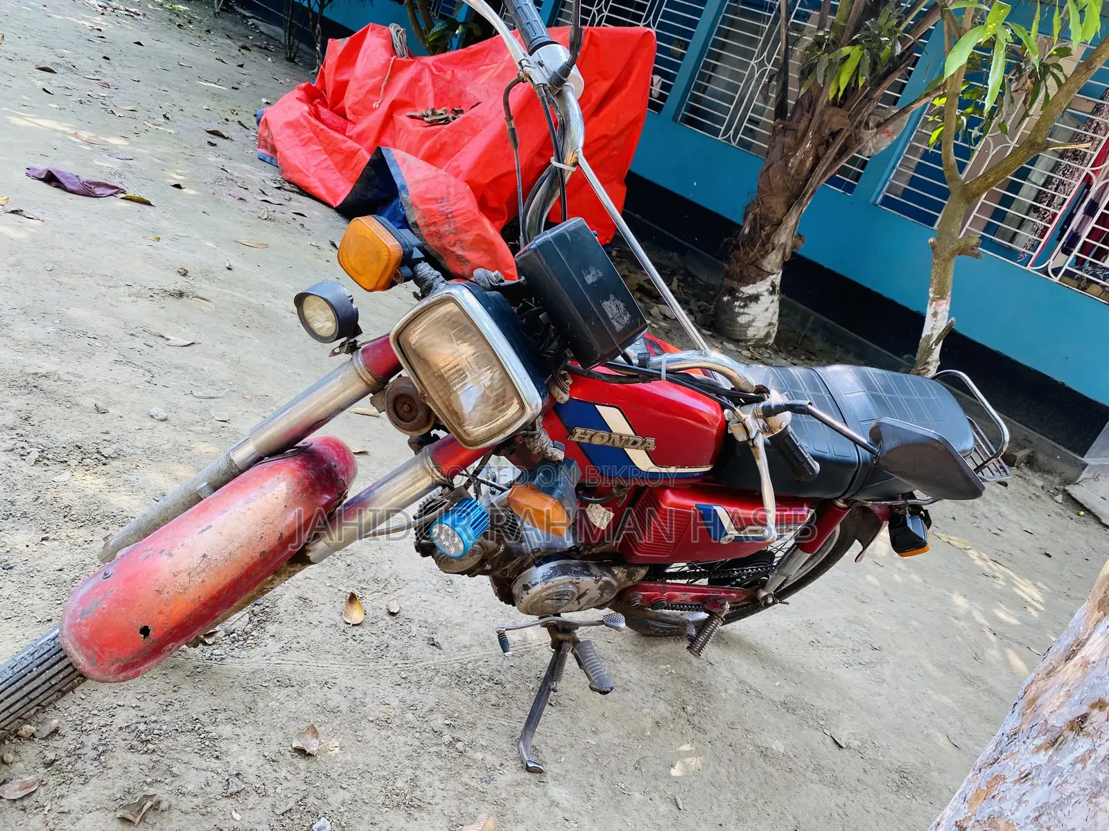 Honda 2000 Red