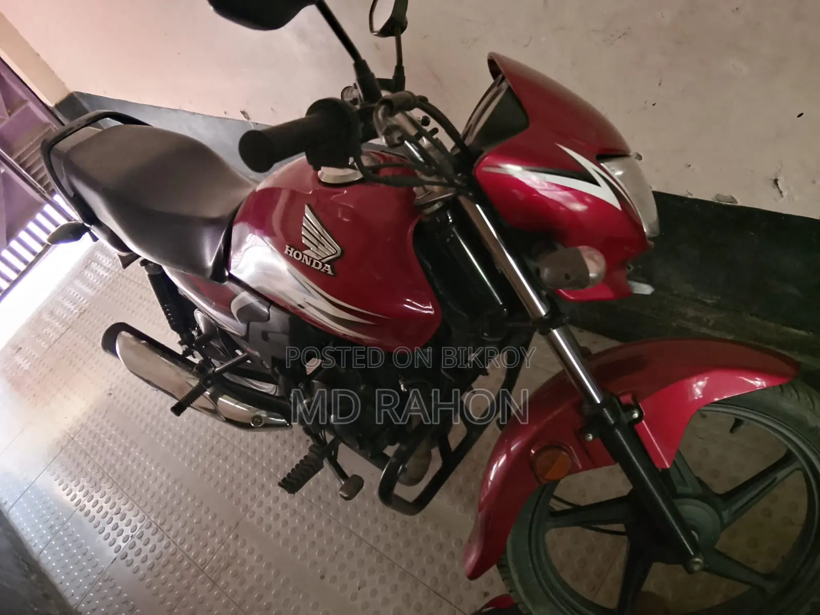 Honda 2022 Red