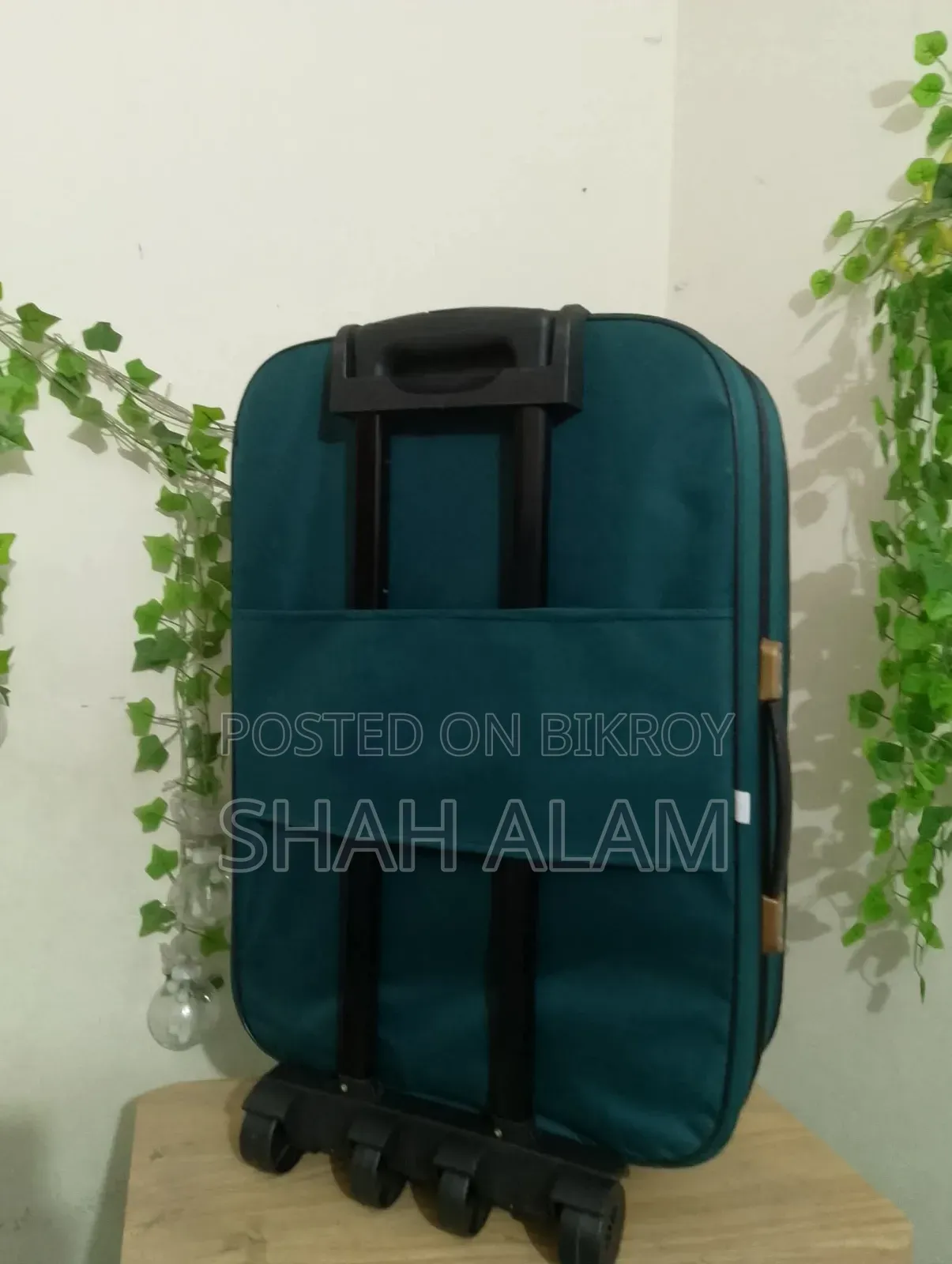 Attractive Red Trolley Luggage for Sale!