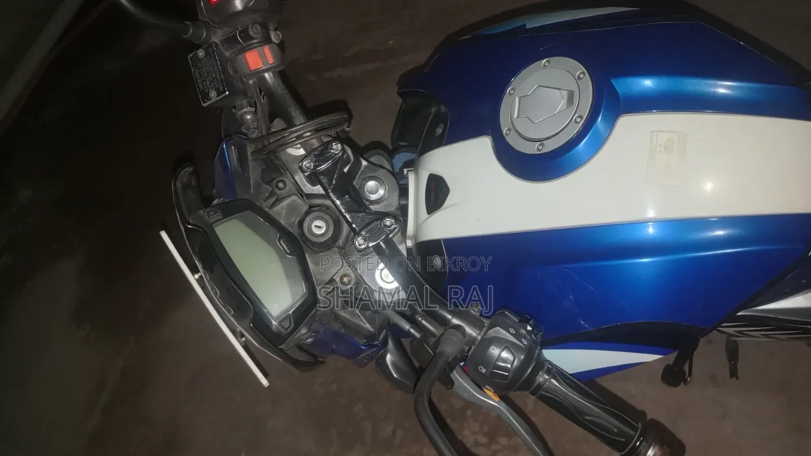 TVS Apache 160 4V 2021 Blue