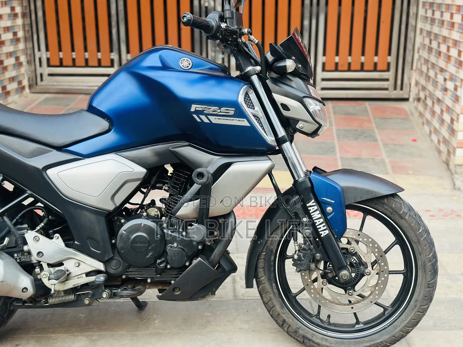 Yamaha FZ 2023 Blue