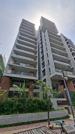 4bdrm Apartment in Gulshan for Sale
