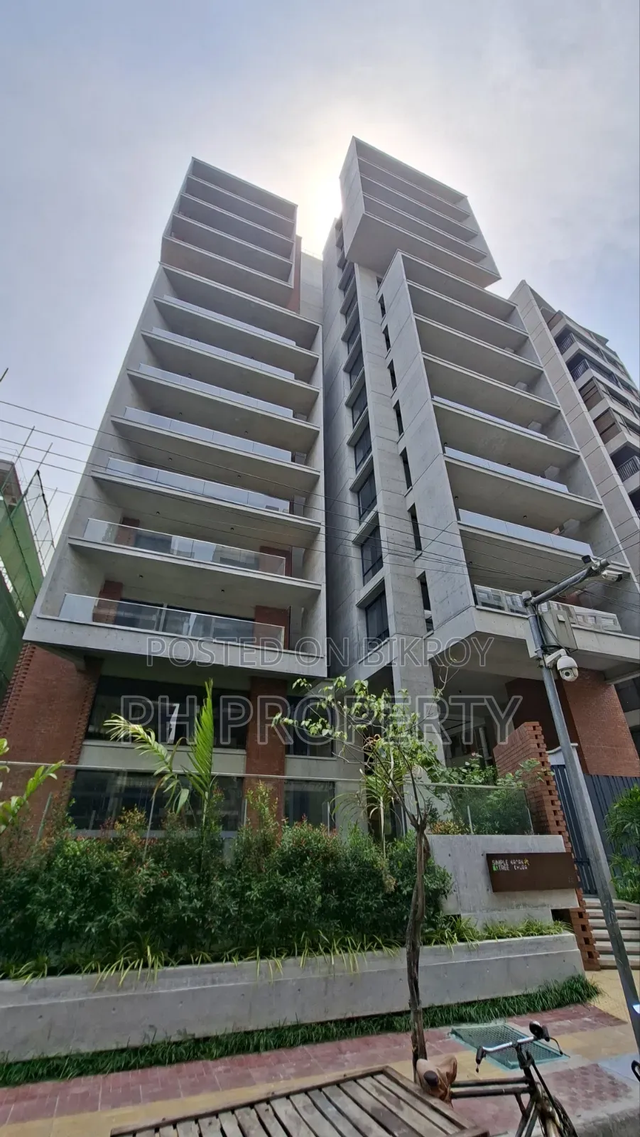 4bdrm Apartment in Gulshan for Sale