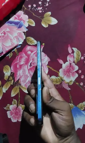 Infinix Hot 40i 128 GB Silver