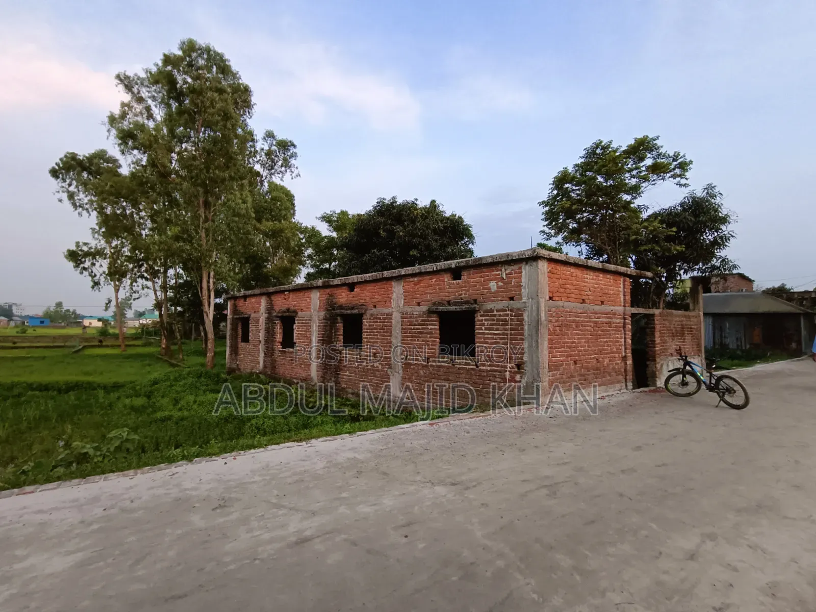 8bdrm House in Gazipur Sadar for Sale