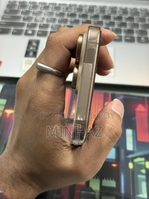 Apple iPhone 16 Pro Max 256 GB Gold
