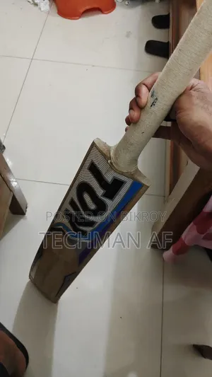 Ton Kashmiri Willow Cricket Bat