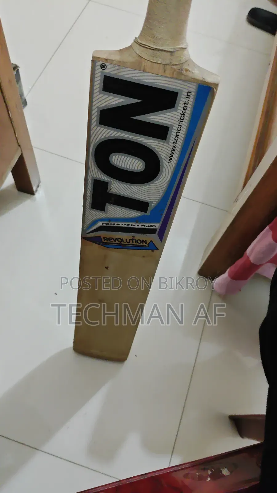 Ton Kashmiri Willow Cricket Bat