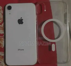 Apple iPhone XR 64 GB White