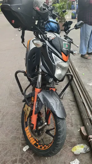 Honda Hornet 2019 Orange