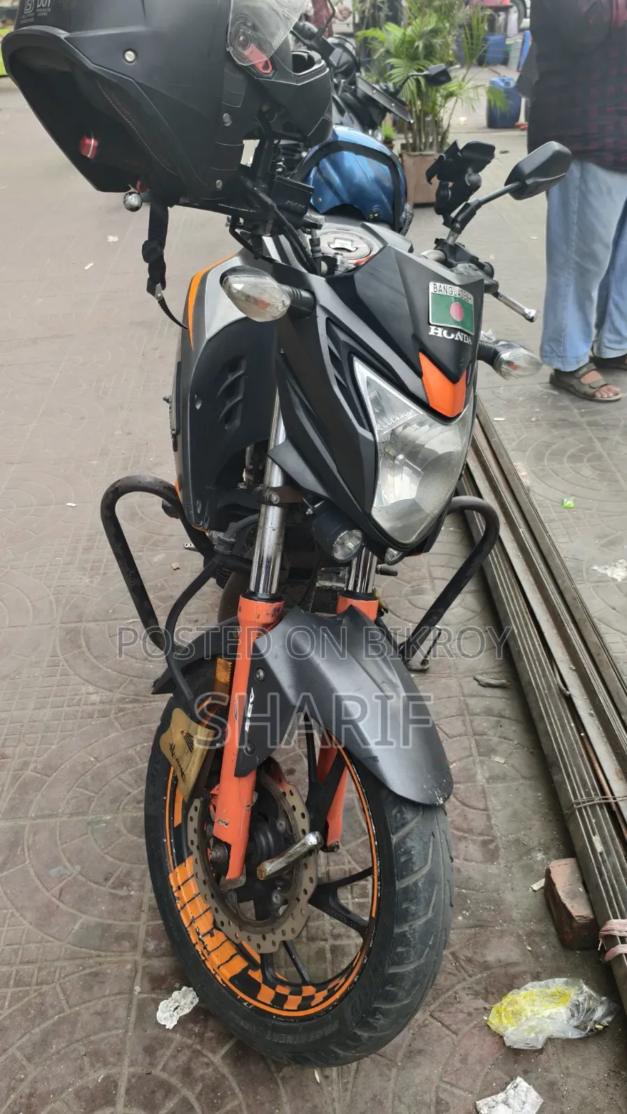 Honda Hornet 2019 Orange