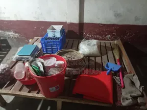 মুদির দোকান বা ব্যবসার জন্য ৪টি মজবুত মেহগনি কাঠের টেবিল