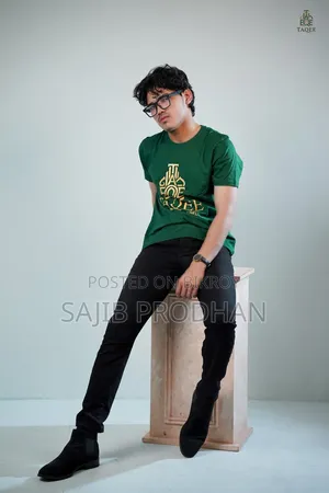 Taqee Brand Men's T-Shirt - Premium Apparel