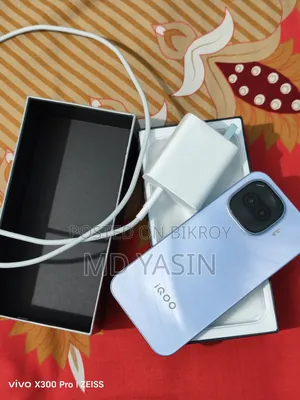 নতুন iQOO ২৫৬ জিবি ব্লু
