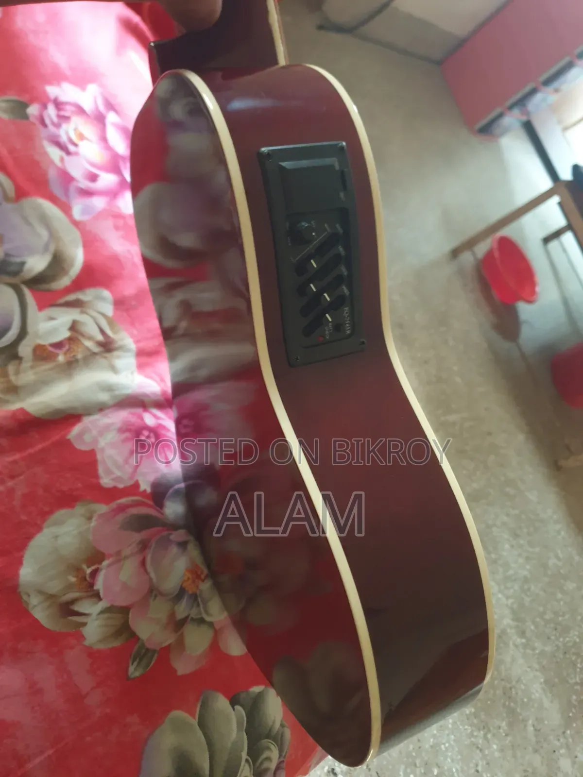 Travel Guitar