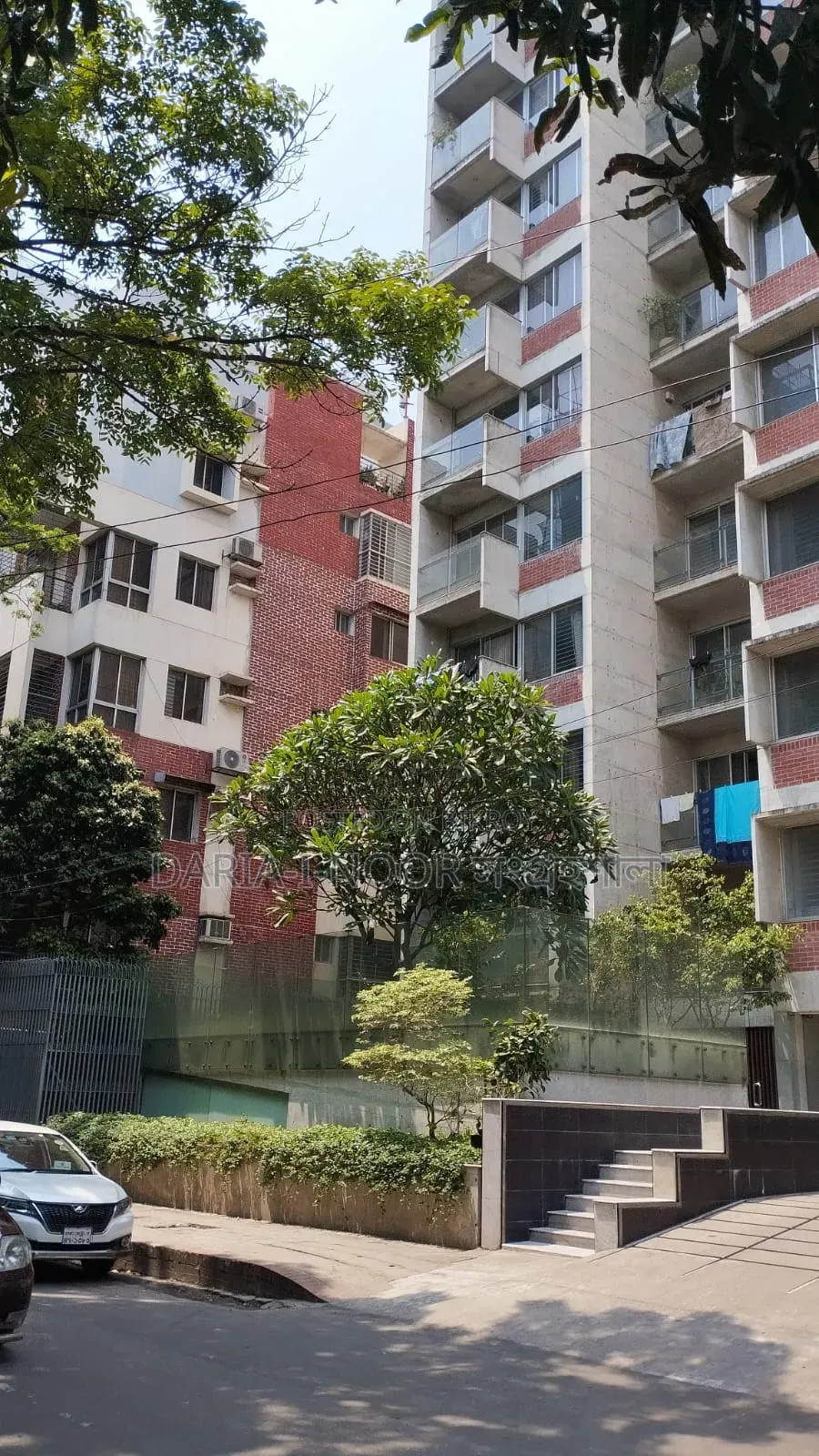 6bdrm Duplex in June 01, Dhanmondi for Sale