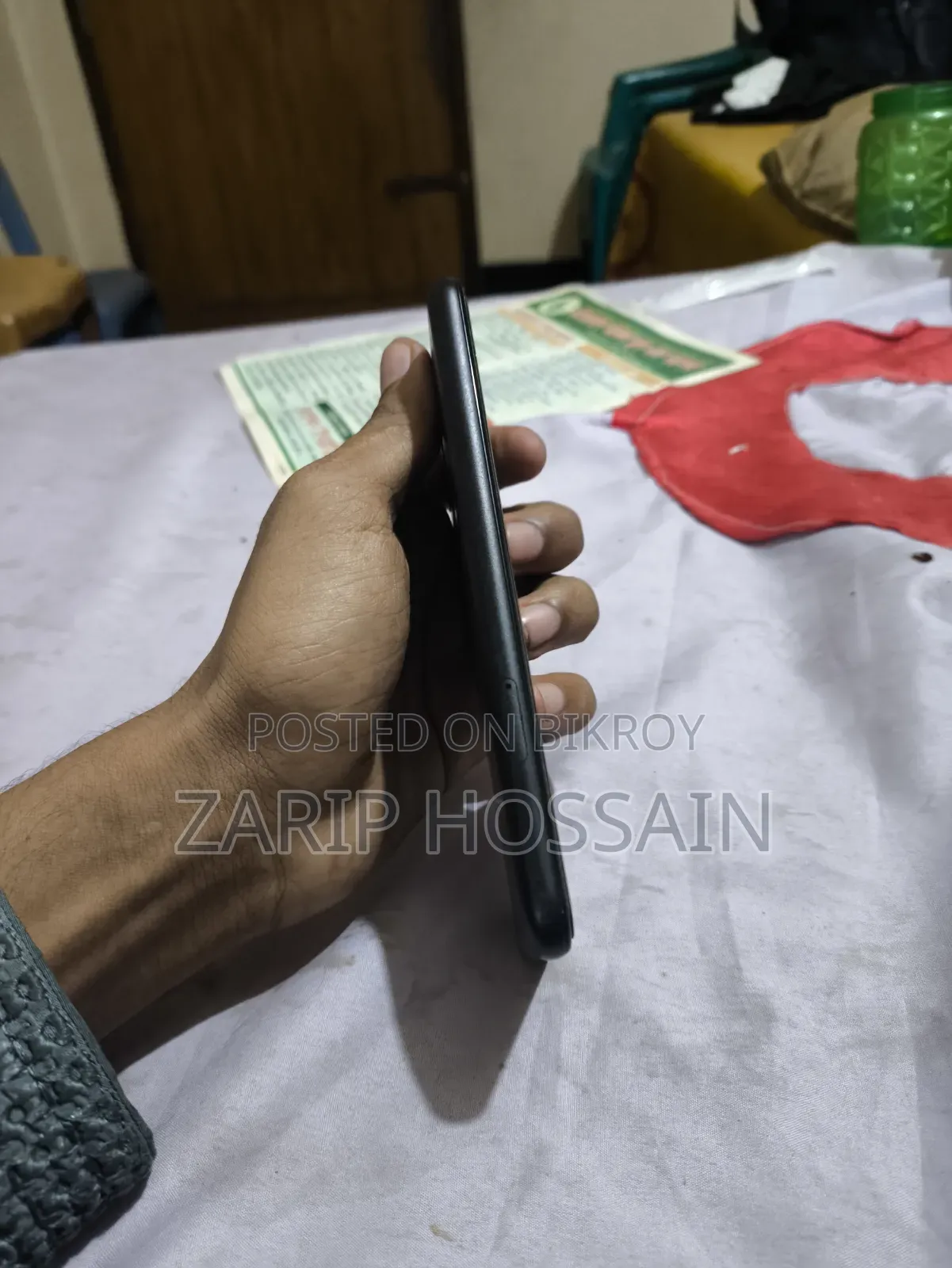 New Cat 8 GB Black