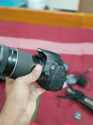 700d+75-300mm Zoom With Box