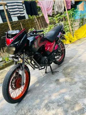 Yamaha Gear 2009 Red