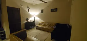 আসবাবপত্র বিক্রি হবে