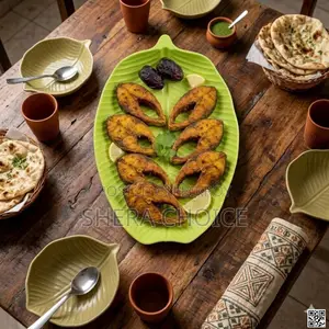 Banana Leaf Shaped Plastic Plate, Green