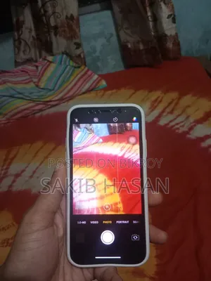 Apple iPhone X 64 GB White