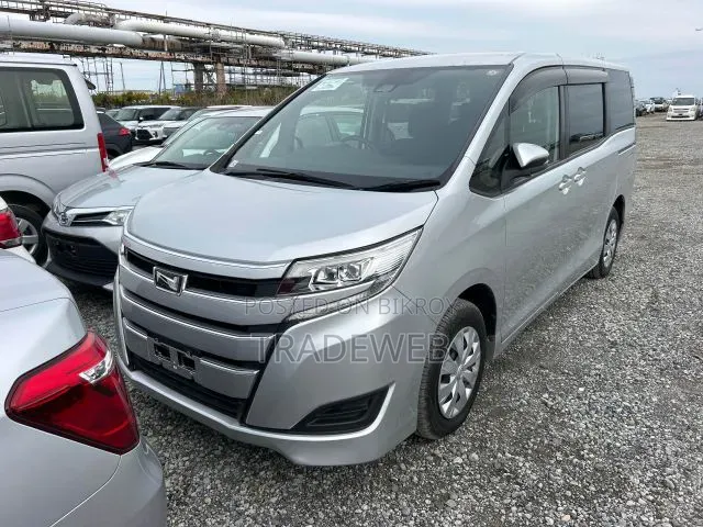 Toyota Noah 2.0 FWD (7 Seater) 2020 Silver