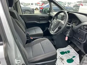 Toyota Noah 2.0 FWD (7 Seater) 2020 Silver