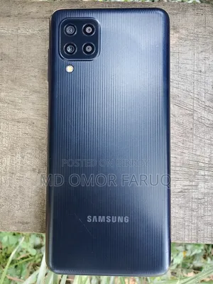 Samsung Galaxy F22 128 GB Purple