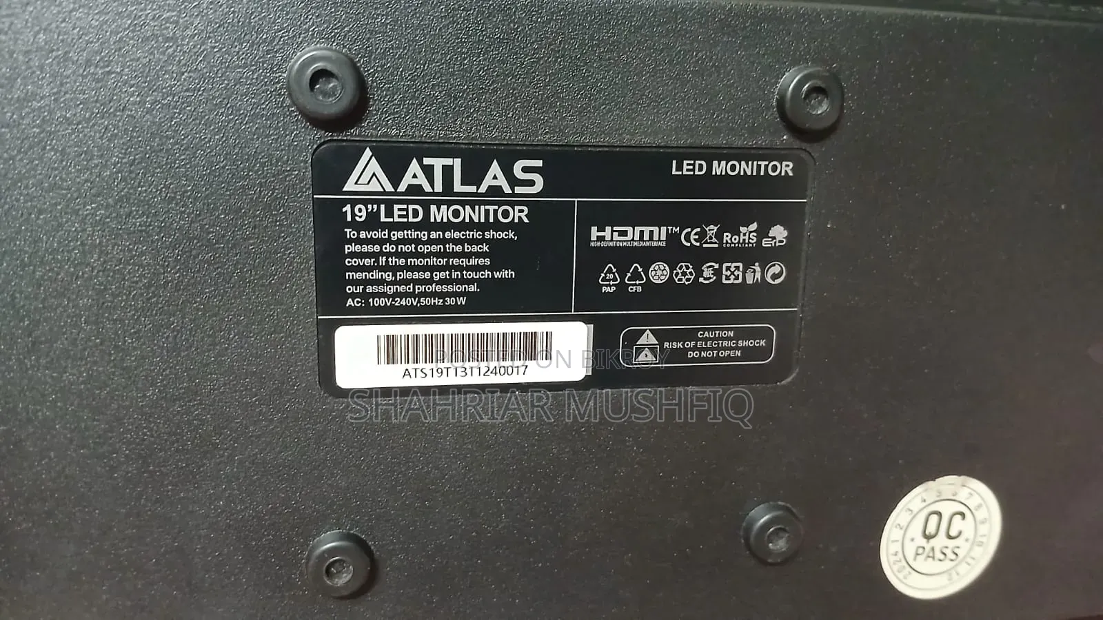 Second-hand monitor for 4500 Taka, Location: Khulna, Contact us