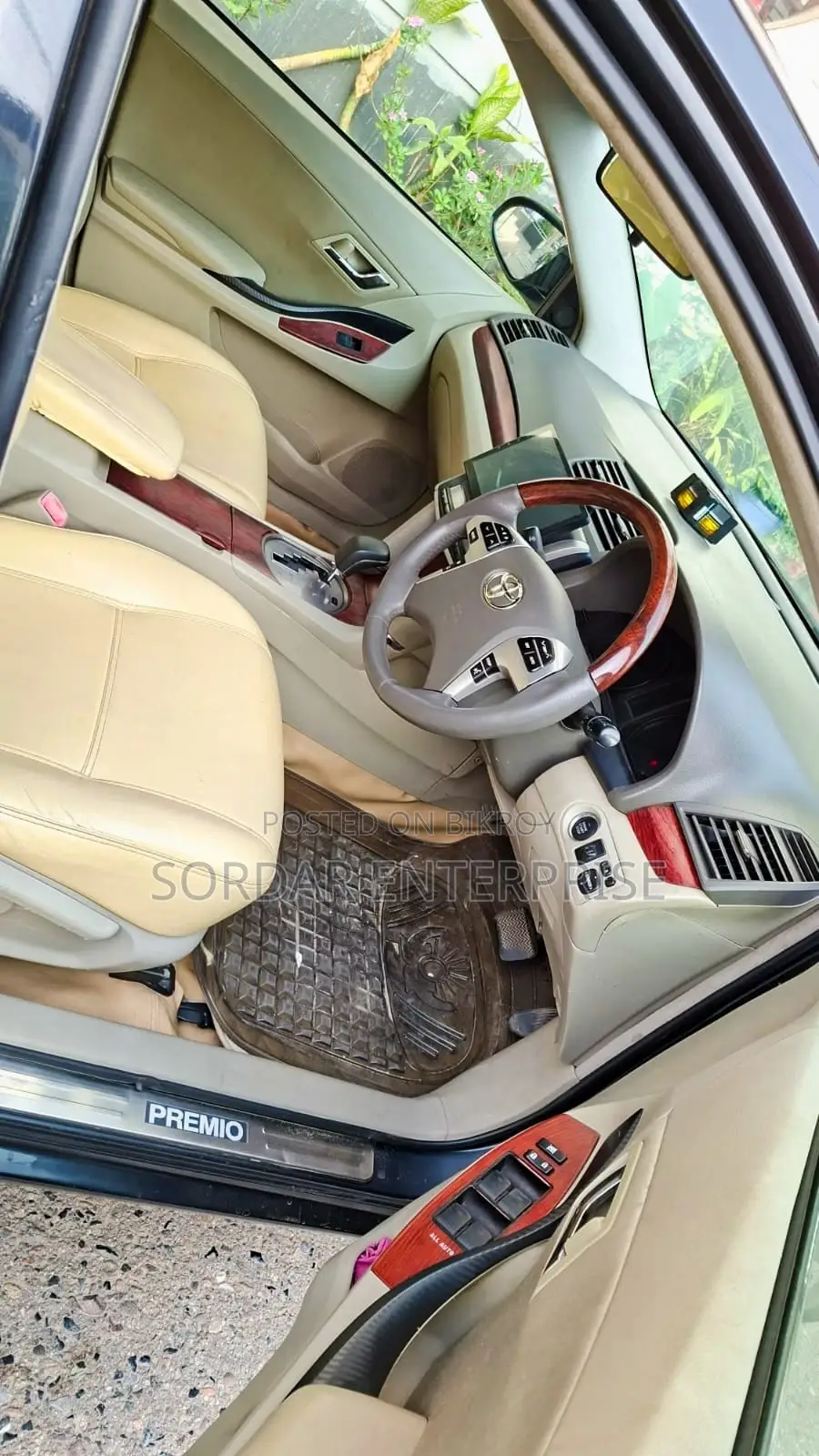 Toyota Premio 1.5 FWD 2011 Black