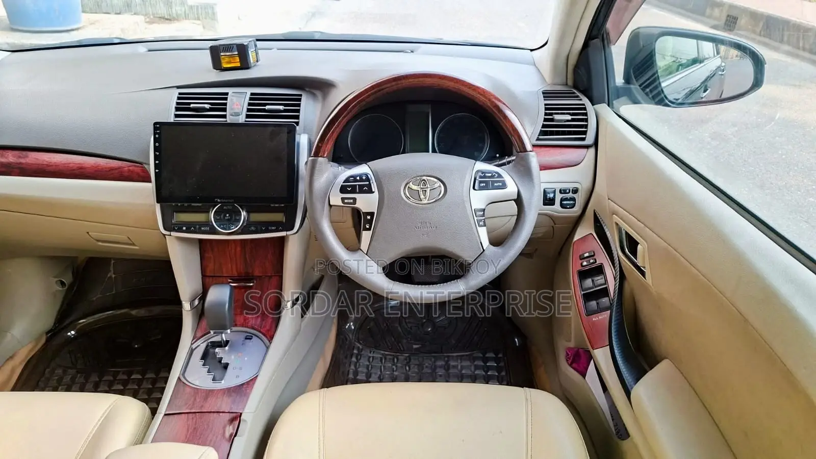 Toyota Premio 1.5 FWD 2011 Black