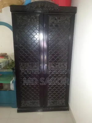 Almirah for sale