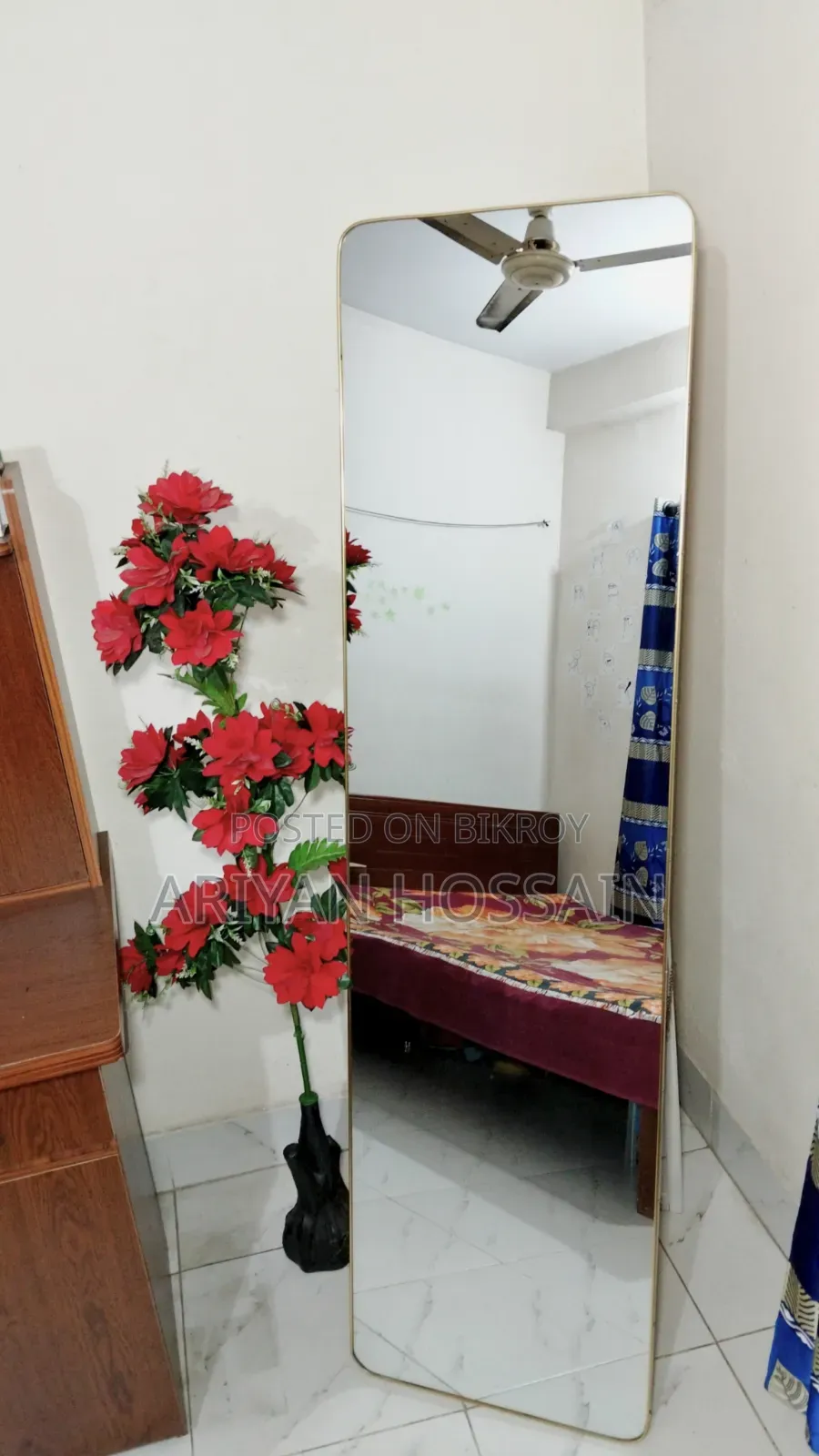 প্রিমিয়াম গোল্ডেন মেটাল ফ্রেম ফুল বডি মিরর