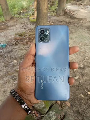 Vivo Y15s 32 GB Blue