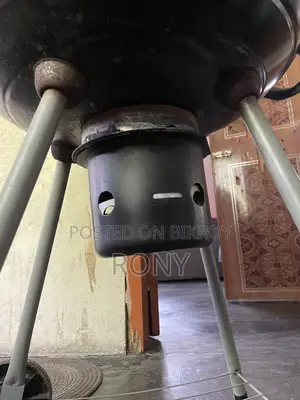 স্ট্যান্ডসহ চারকোল BBQ কেটল গ্রিল